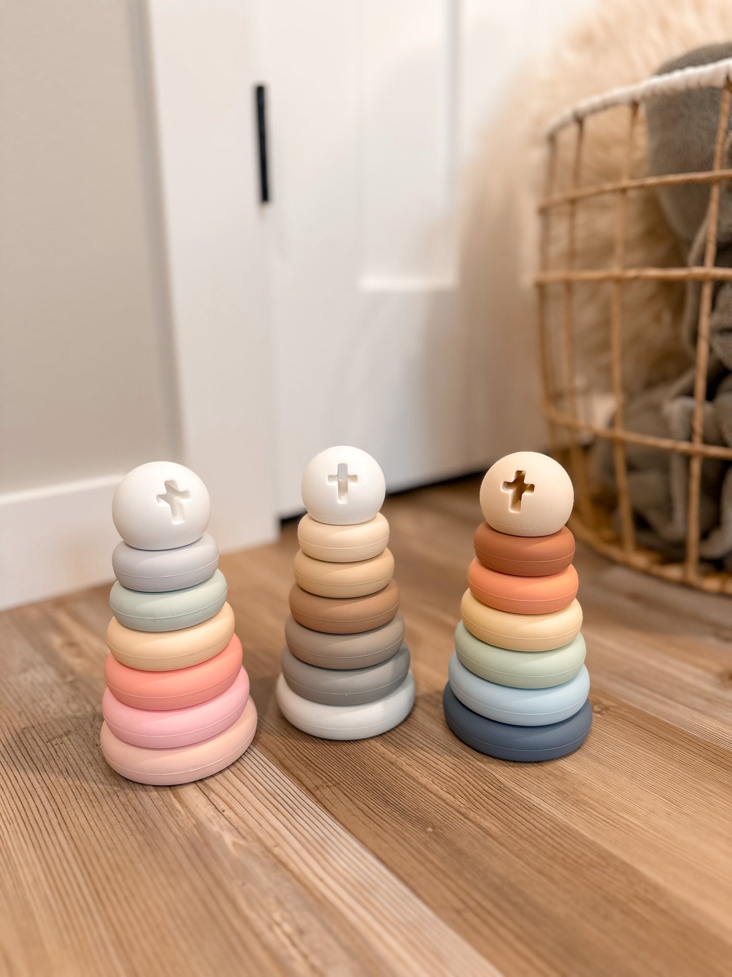 Cutie Cross Stacker