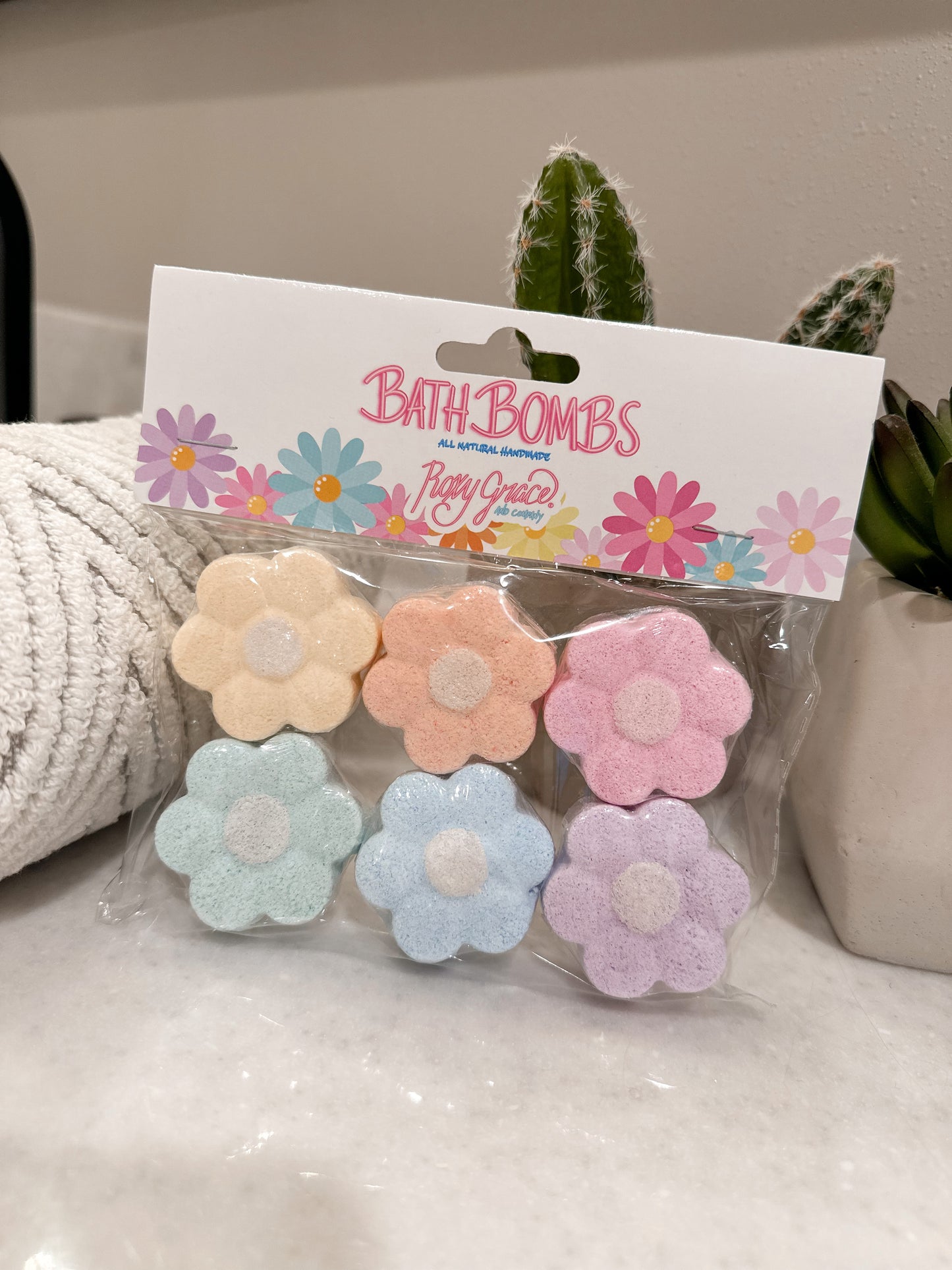 Mini Daisy Bath Bomb - Pack of 6