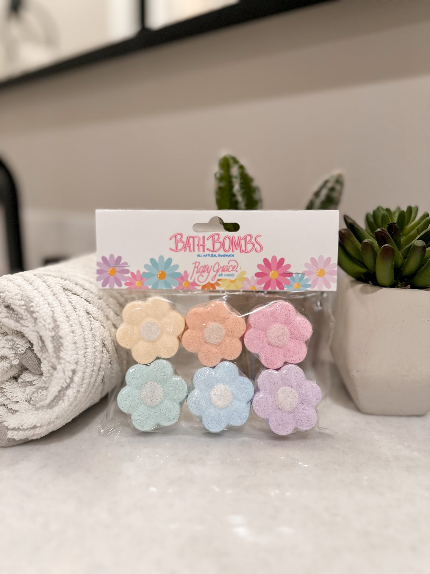 Mini Daisy Bath Bomb - Pack of 6