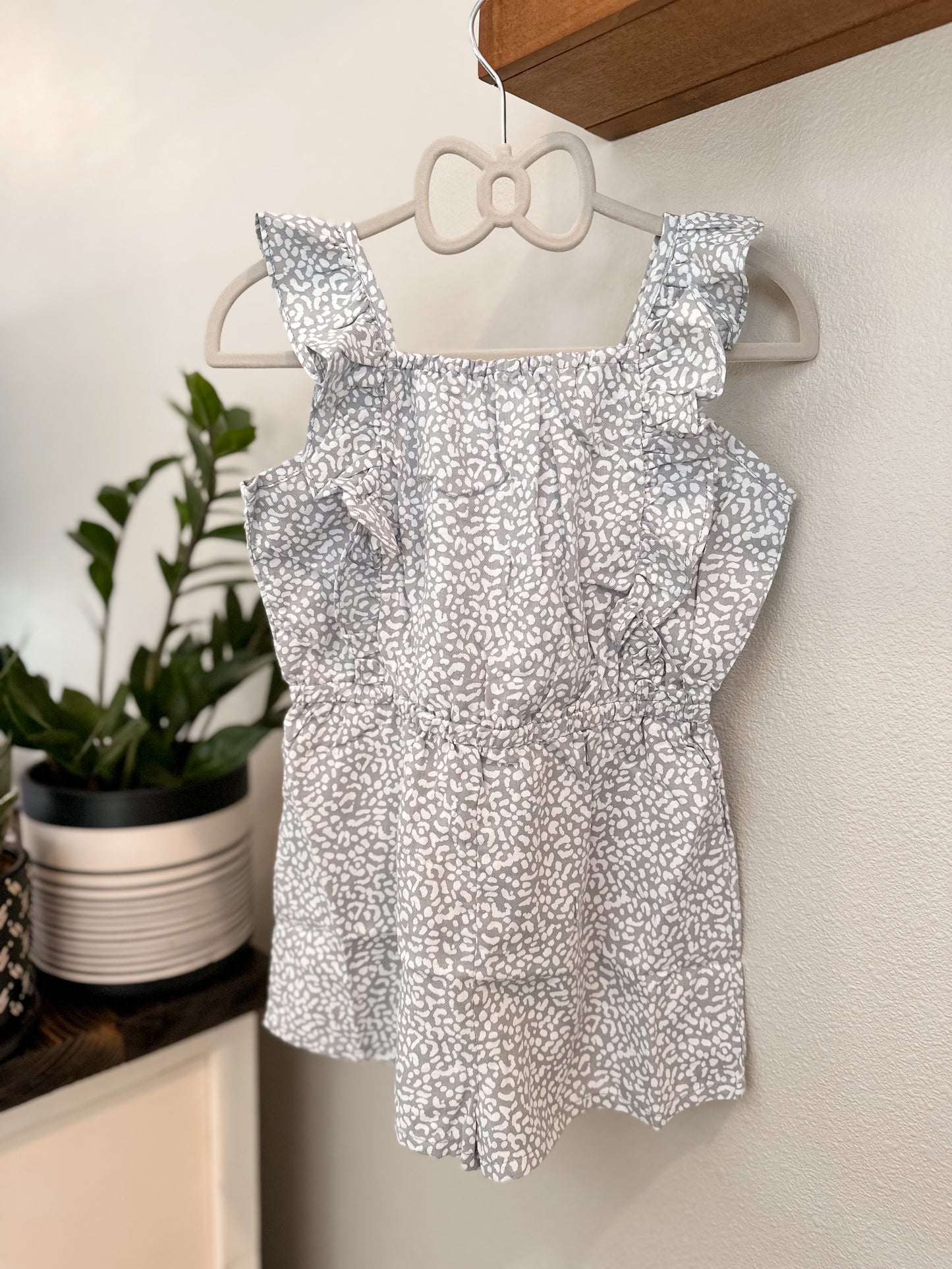 Piper Leopard Romper | Gray